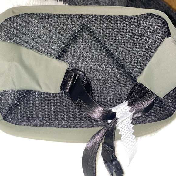 OBE’ Waist pack Bag - Picture 6 of 12